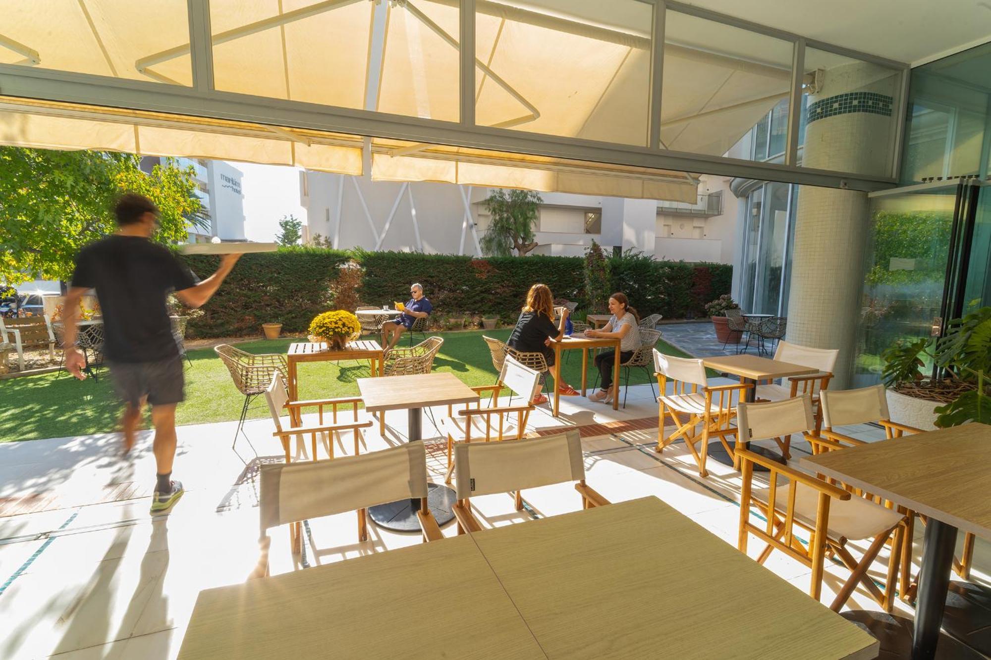 Hotel & Apartaments Thalassa Sport & Spa Росас Экстерьер фото